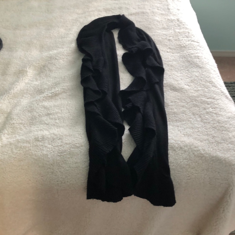 Black ruffled scarf
